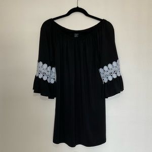 WinWin Black Ruffle Half Sleeve Tunic Size L-XL